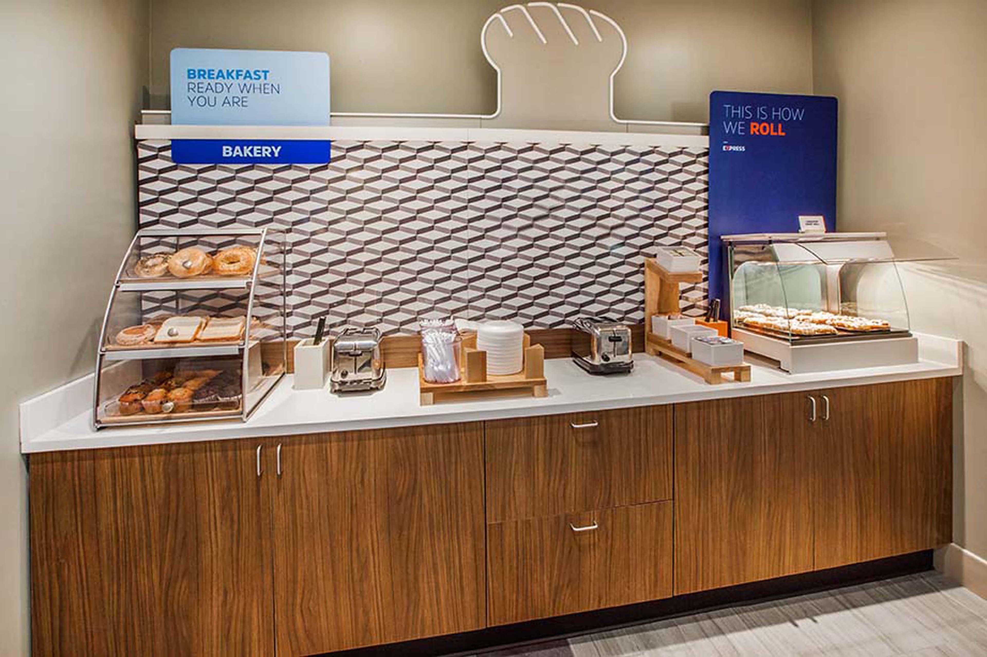 Holiday Inn Express London-I-70 By Ihg Екстер'єр фото
