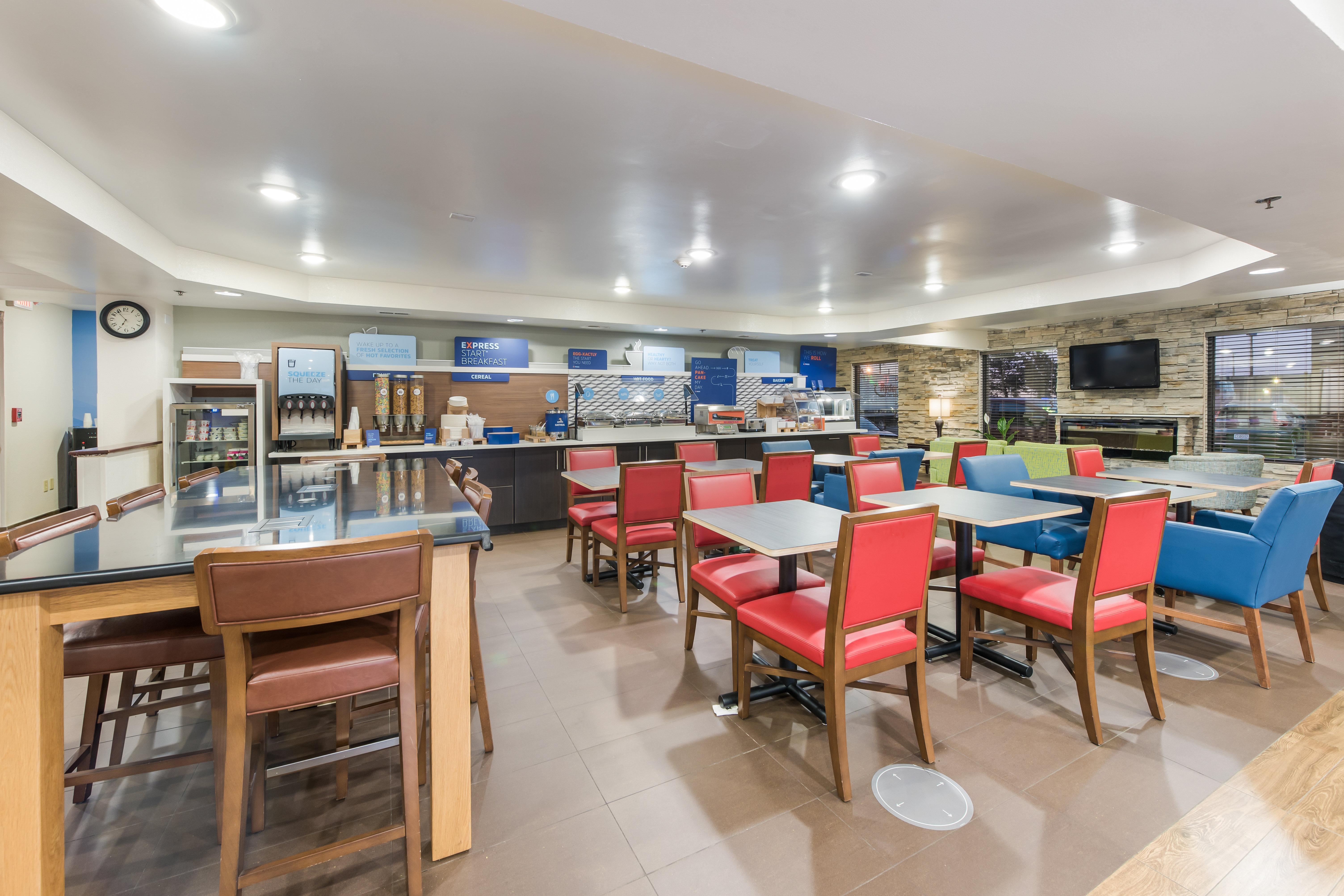 Holiday Inn Express London-I-70 By Ihg Екстер'єр фото