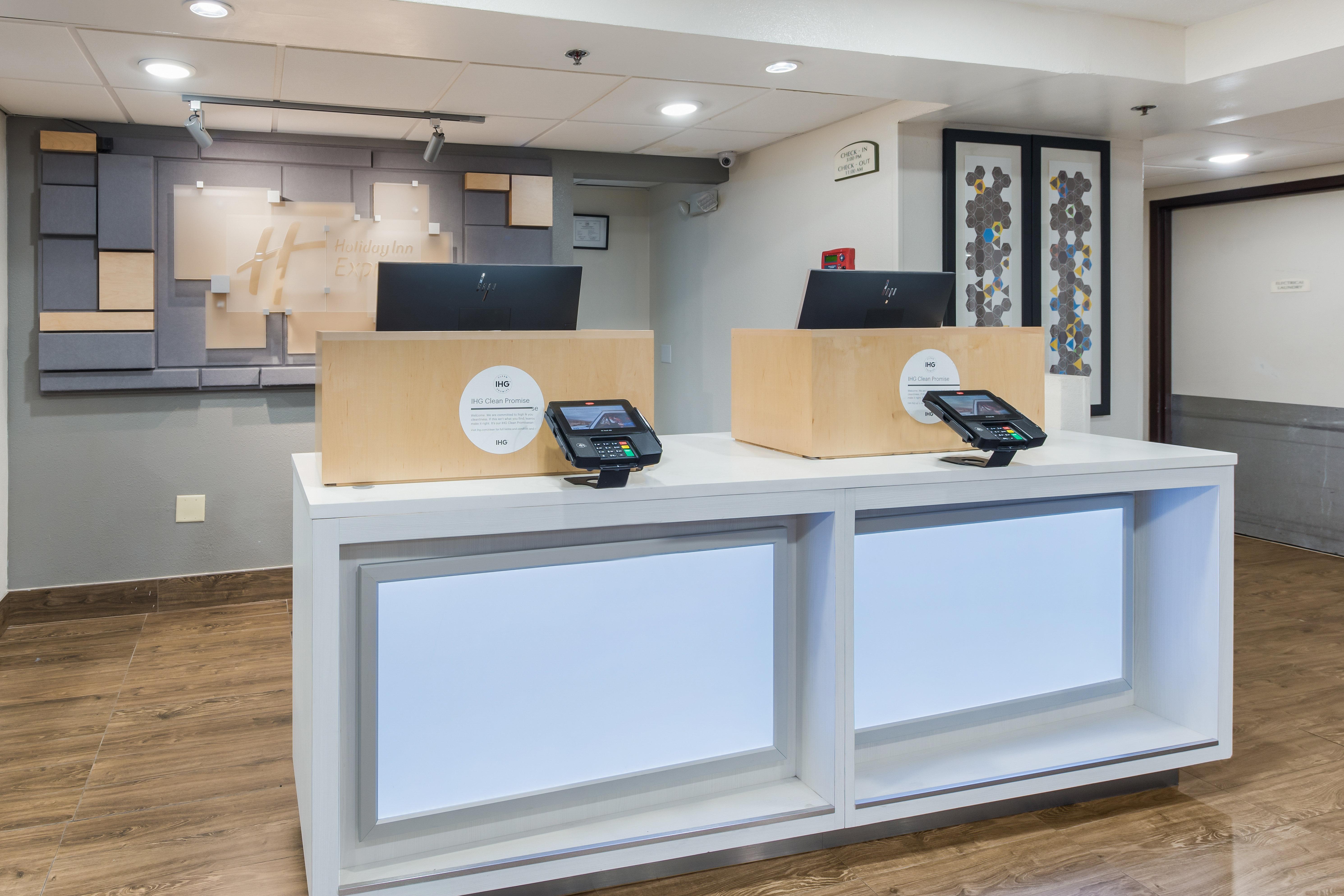 Holiday Inn Express London-I-70 By Ihg Екстер'єр фото