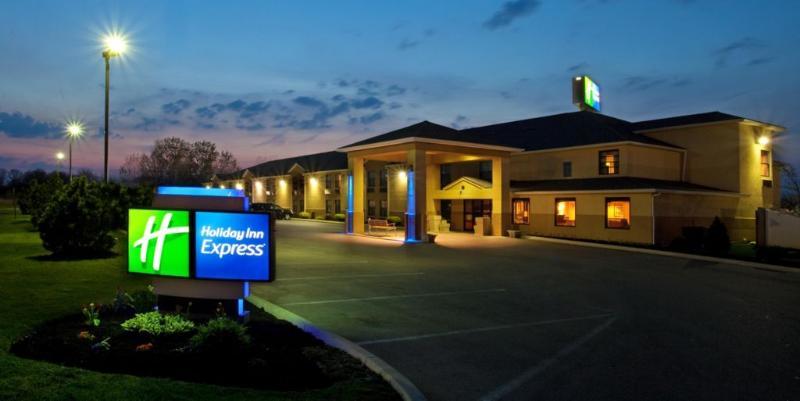 Holiday Inn Express London-I-70 By Ihg Екстер'єр фото